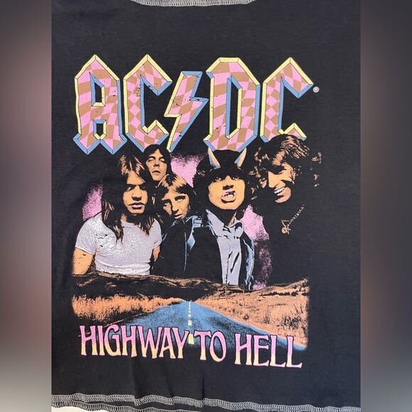 ACDC Highway To Hell Retro Crop Graphic T-shirt Women Large Black Music - Picture 2 of 5